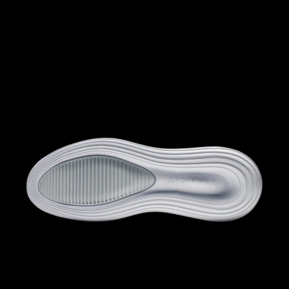 saturn nike